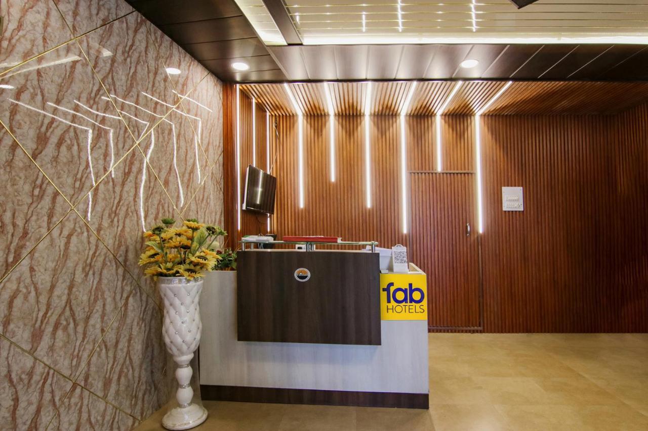 Fabhotel Vijay Palace Дармсала Экстерьер фото