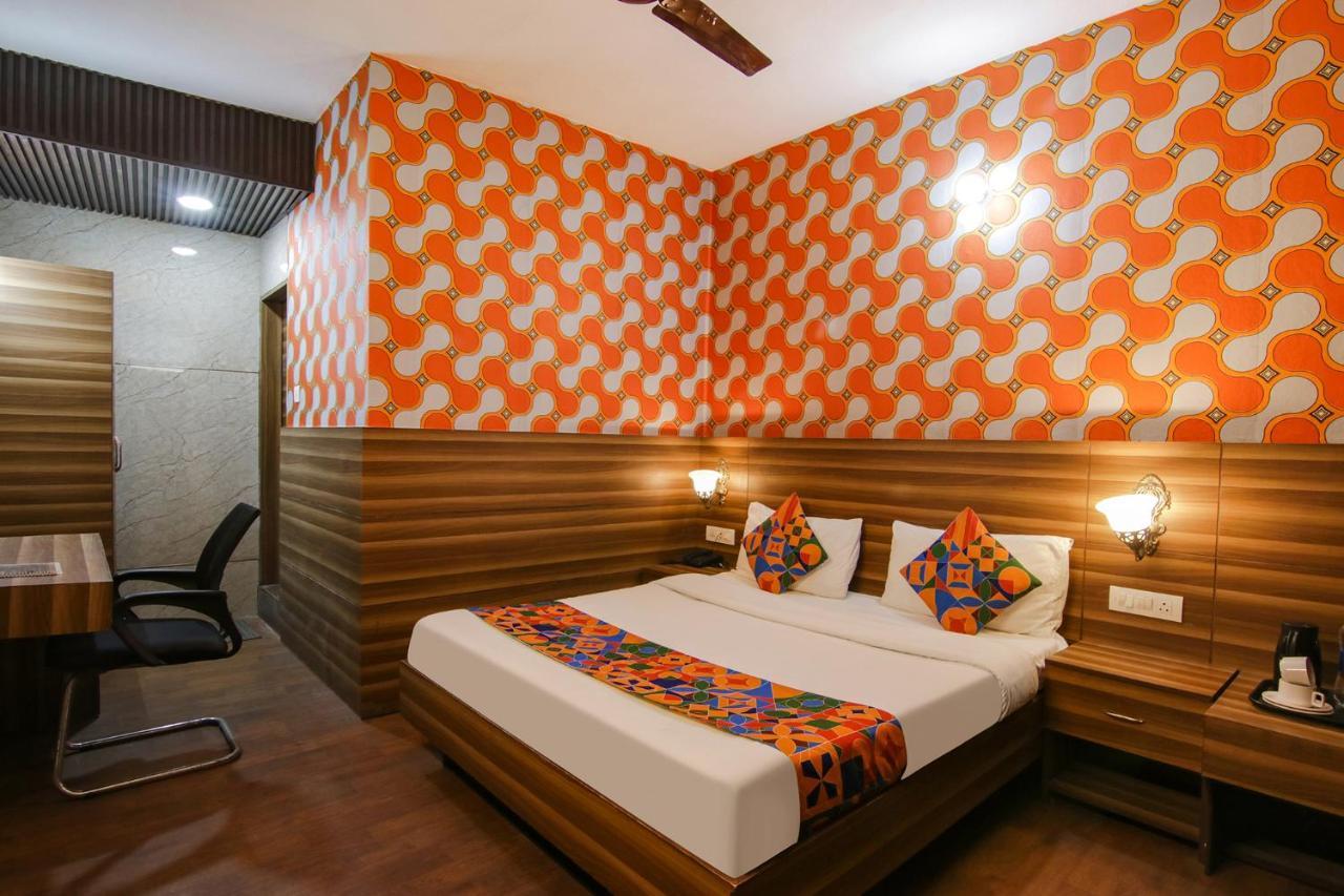 Fabhotel Vijay Palace Дармсала Экстерьер фото